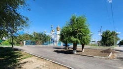 Благоустройство территории у храма проходит в Левокумском округе