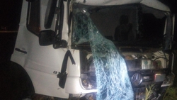 В Левокумском районе грузовик врезался в трактор